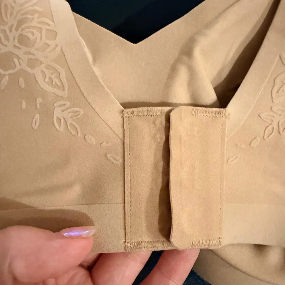 Honey Love Silhouette Roses Bra in Sand Size L - Picture 13 of 16